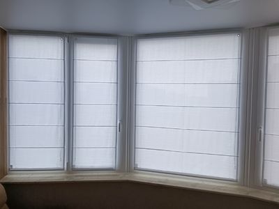 Римские шторы на каждую створку окна в СПб